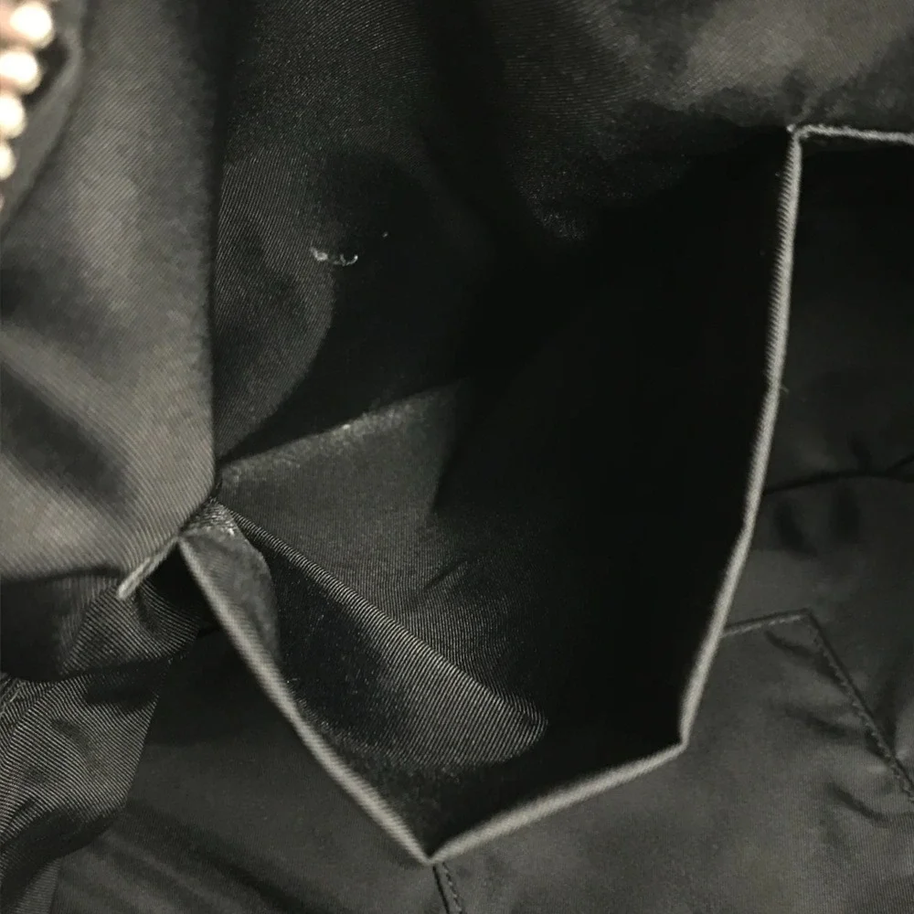 GUCCI Black Leather Shoulder Bag - Picture 13 of 14